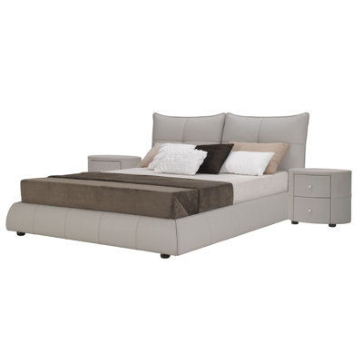 tufted hokku